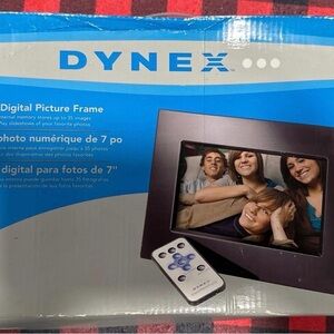 Dynex Digital Picture Frame
